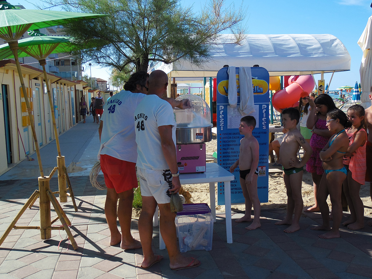 Zucchero filato in spiaggia